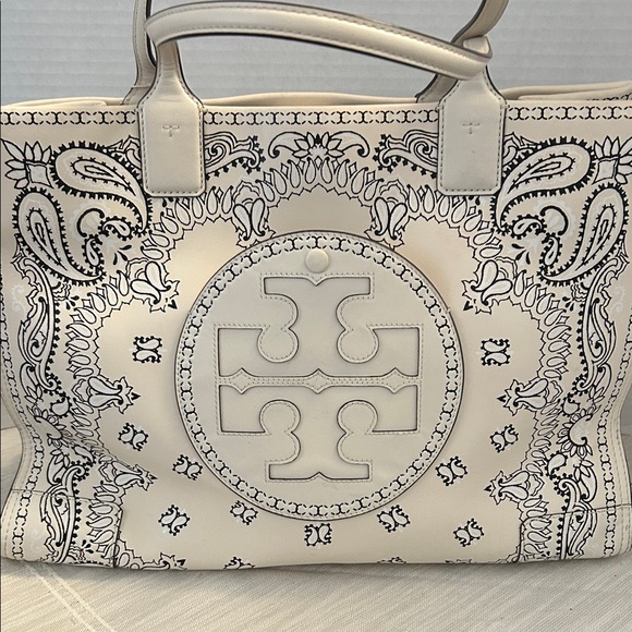 Tory Burch- Ella Printed Leather Tote in Ivory Americana Bandana, EUC - Picture 4 of 17